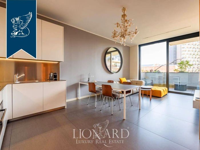 Appartamento trilocale in vendita in Via Angelo della Pergola, Isola, Milano