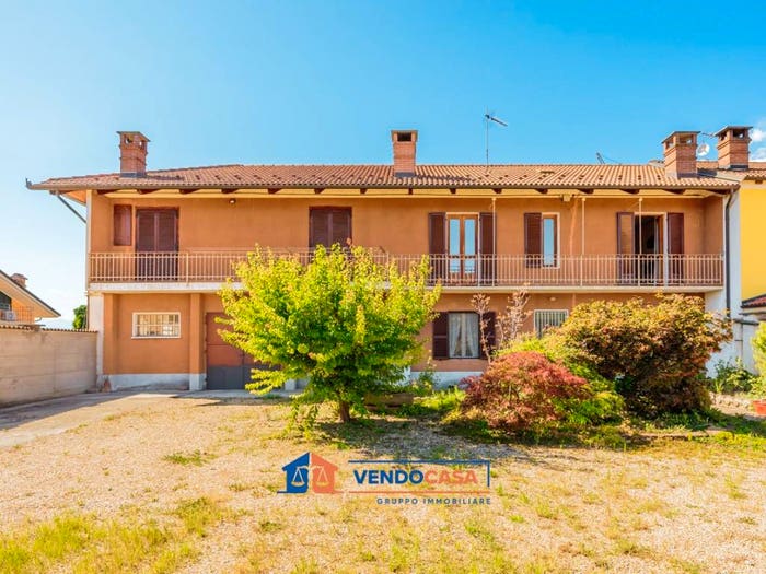 Casa con 6 locali in vendita in Via San Sebastiano, Lombriasco