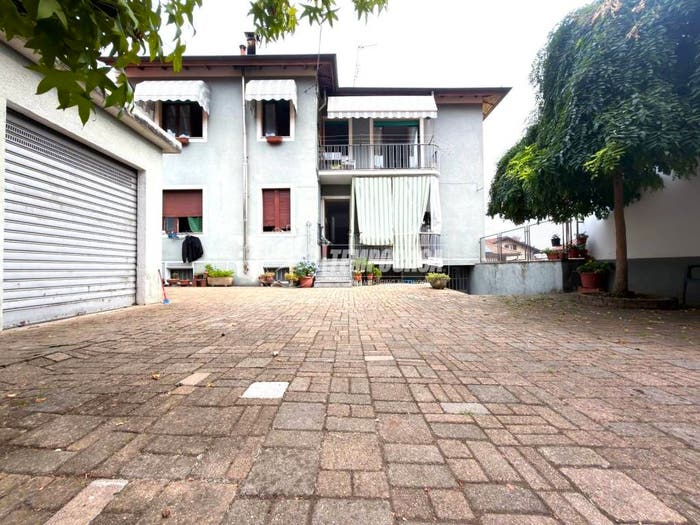 Appartamento con 5 locali in vendita in Via Carlo Casale, Druento
