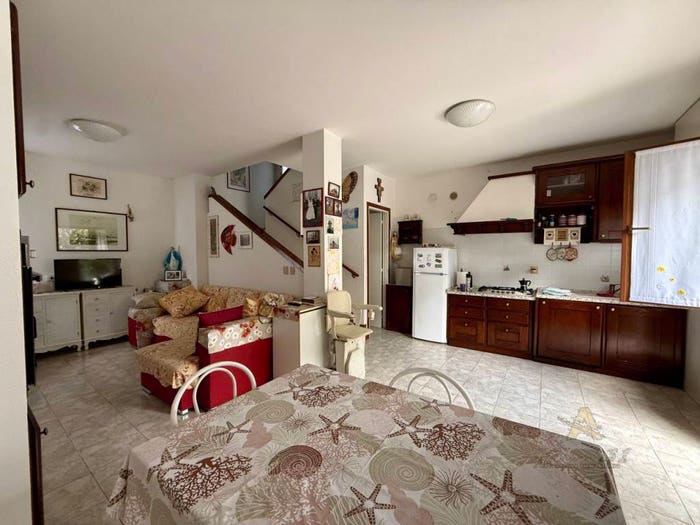 Casa trilocale in vendita in arco del Bragozzo, Centro, Lignano Sabbiadoro
