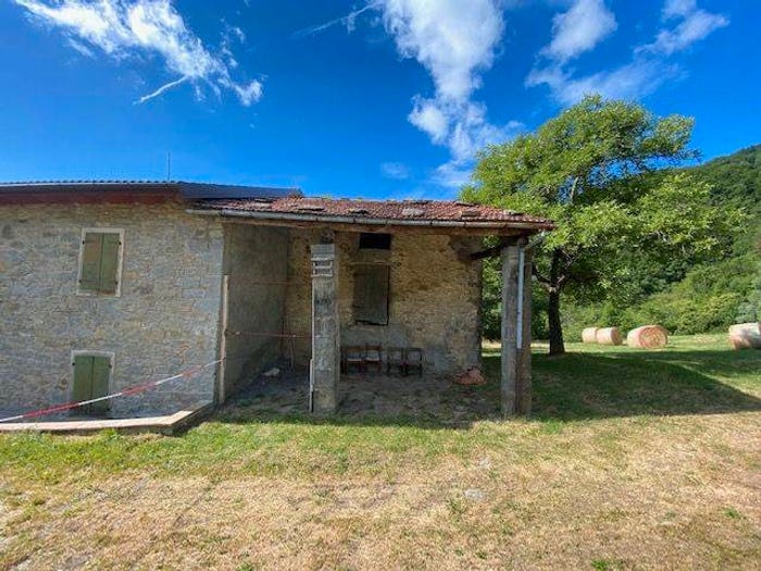 Casa trilocale in vendita in Via Canevare, Fanano