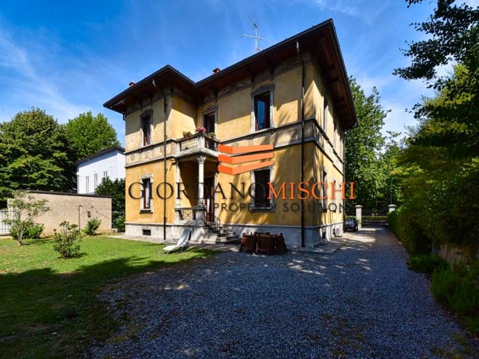 Casa con 6 locali in vendita in Viale Cesare Battisti, San Biagio, Monza