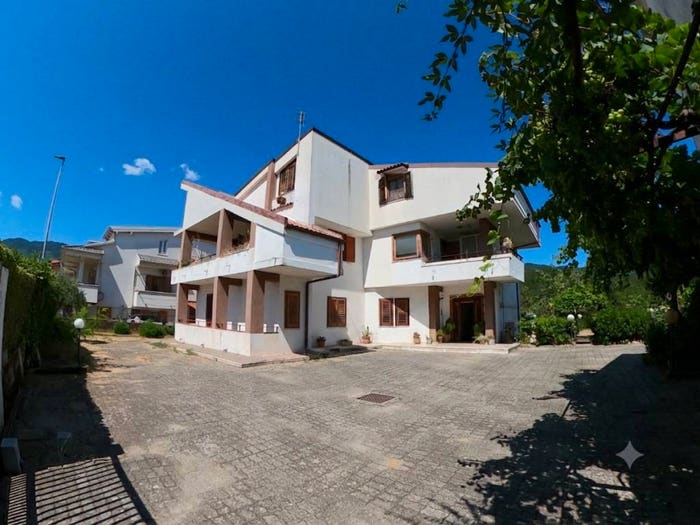 Appartamento quadrilocale in vendita in Via Serafino Molinaro, Marano Principato