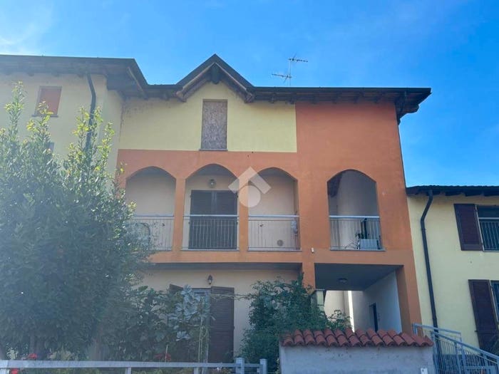 Appartamento bilocale in vendita in Via Alcide De Gasperi, Filighera