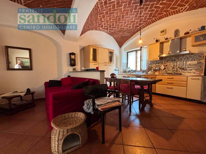 Casa con 5 locali in vendita in Via Martinotti, Desana