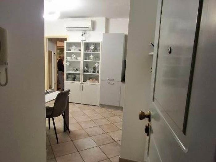 Appartamento trilocale in vendita in Via Fiume, Marina di Massa Centro, Massa