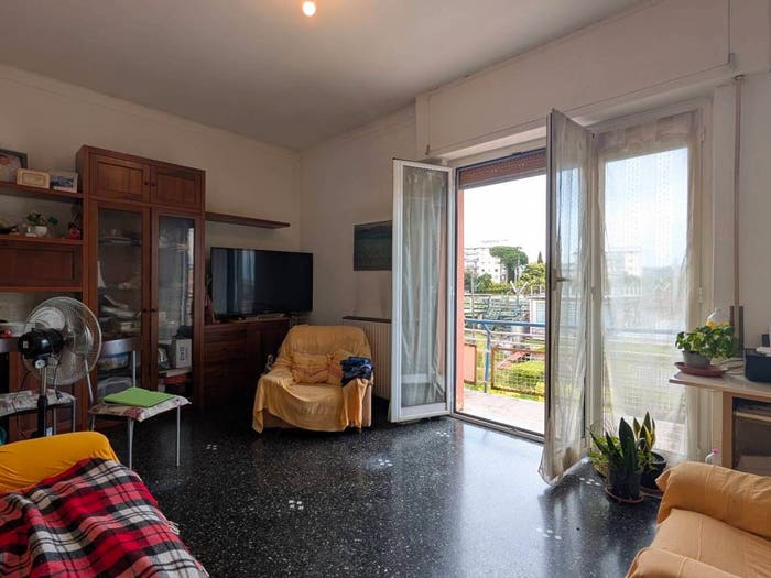 Appartamento trilocale in vendita in Via Multedo di Pegli, Multedo, Genova