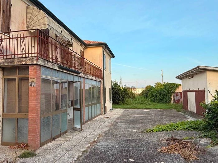 Casa trilocale in vendita in Via Cona, Agna