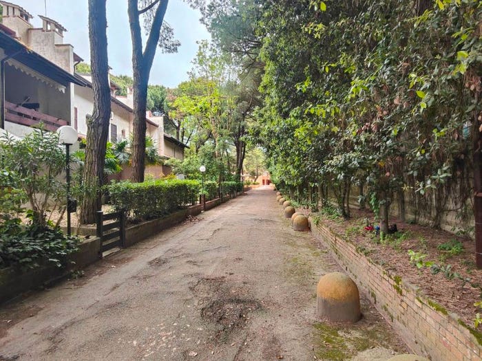 Appartamento quadrilocale in vendita in Viale delle Acacie, Lido di Spina, Comacchio