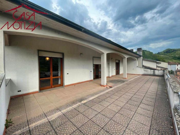 Casa con 6 locali in vendita in VIALE NAZIONALE, Piano Di Coreglia Ghivizzano, Coreglia Antelminelli