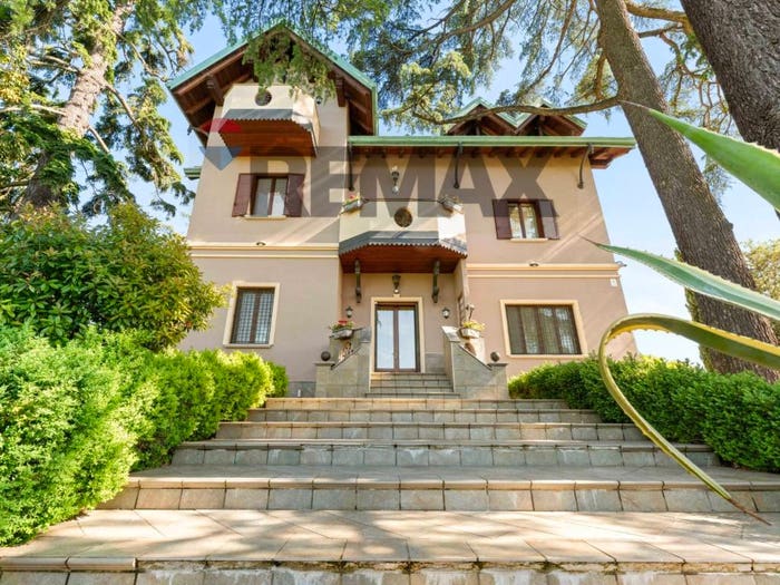 Casa con 6 locali in vendita in Via Vigorelli, Casteggio