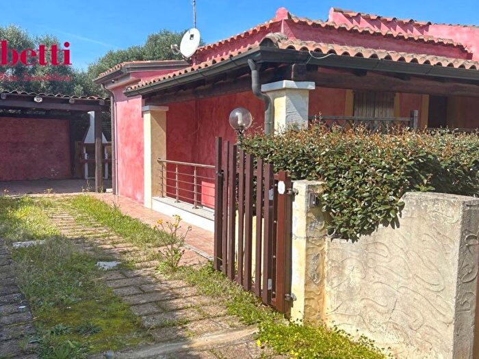 Casa con 5 locali in vendita in Via Tramontana, Centro, Santa Teresa Gallura
