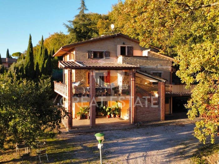 Casa con 6 locali in vendita in Strada Canneto Colognola, Colle Umberto Monte Tezio, Perugia