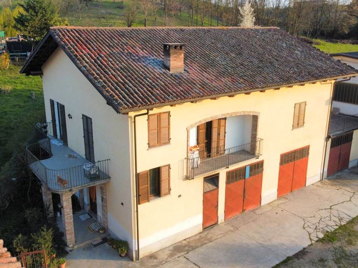 Casa con 5 locali in vendita in Via Farinere, Farinere, Castagnole delle Lanze