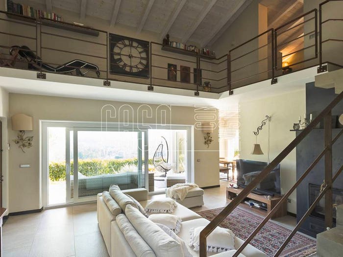 Casa con 6 locali in vendita in Via Santa Martina, Beverino