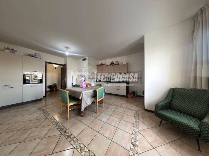 Appartamento trilocale in vendita in Piazza del Sole e della Pace, Centro, Abano Terme