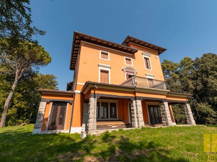 Casa con 6 locali in vendita in Moruzzo
