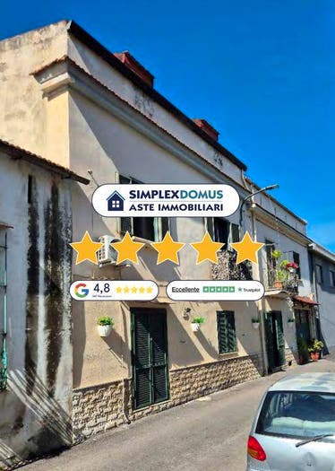 Appartamento con 6 locali in vendita in Via dei Sarrastri, Nocera Inferiore