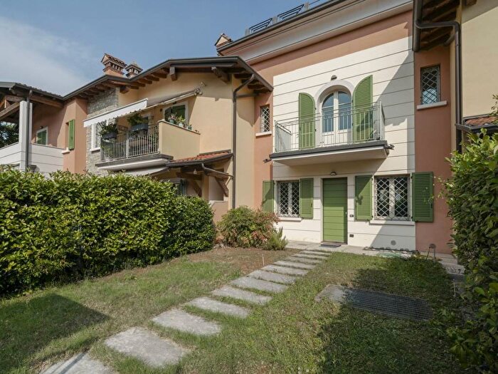 Casa con 5 locali in vendita in Via Livorno, Chiesanuova, Brescia