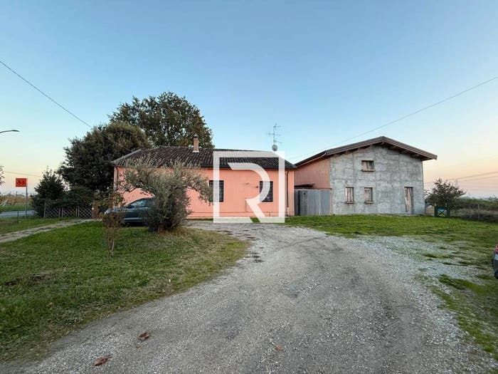 Casa quadrilocale in vendita in VIA DEL SALE, San Zaccaria, Ravenna