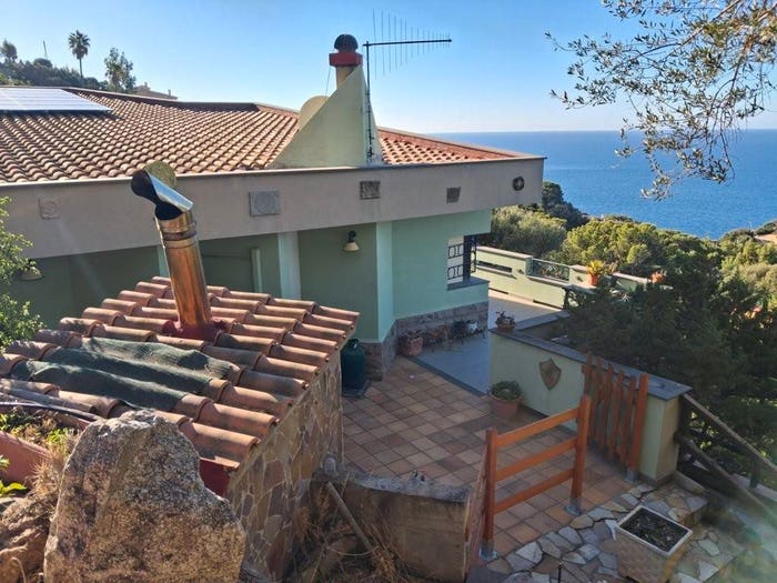 Casa con 6 locali in vendita in Via Nettuno, Torre Delle Stelle, Maracalagonis