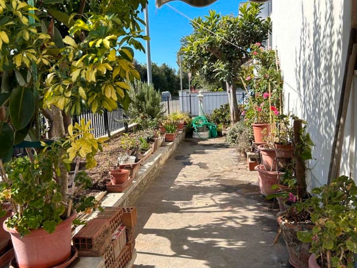 Appartamento con 6 locali in vendita in Via Montenero, Cecina Centro, Cecina