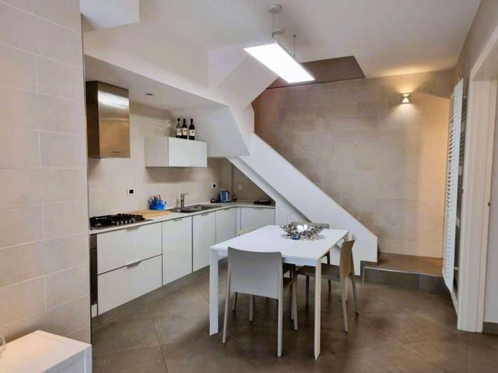 Casa con 5 locali in vendita in Marina di Massa Centro, Massa