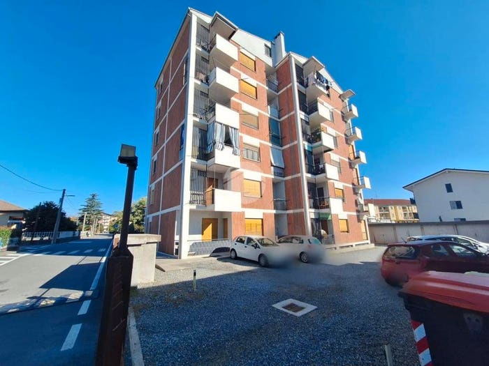 Appartamento trilocale in vendita in Via olivetti, Centro, Strambino