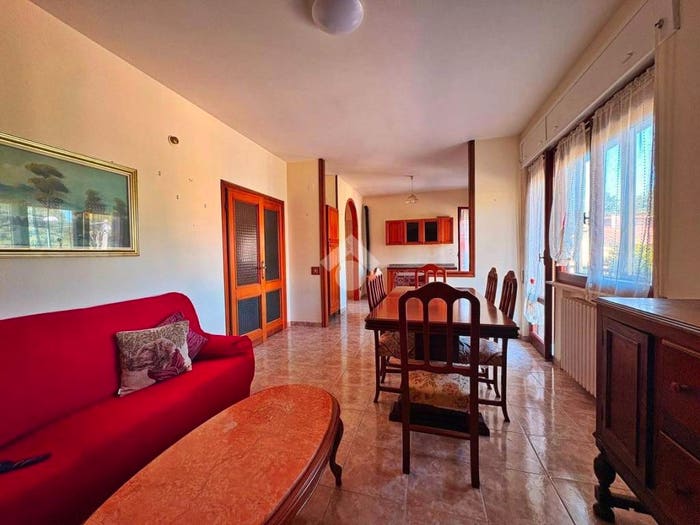 Appartamento con 5 locali in vendita in Via Don Antonio Brunozzi, Centro, Sigillo