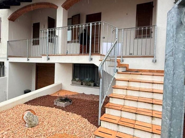 Casa con 6 locali in vendita in Via San Sudario, Località Produttiva, Castagnito