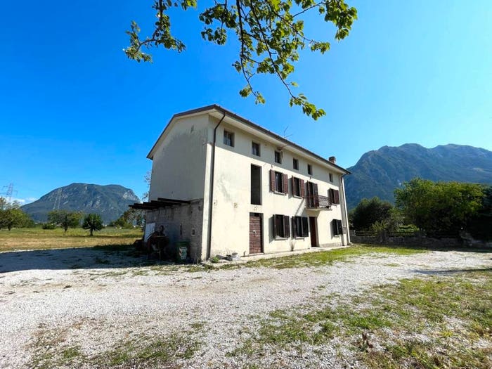 Casa con 5 locali in vendita in Via Taviele, Gemona, Gemona del Friuli