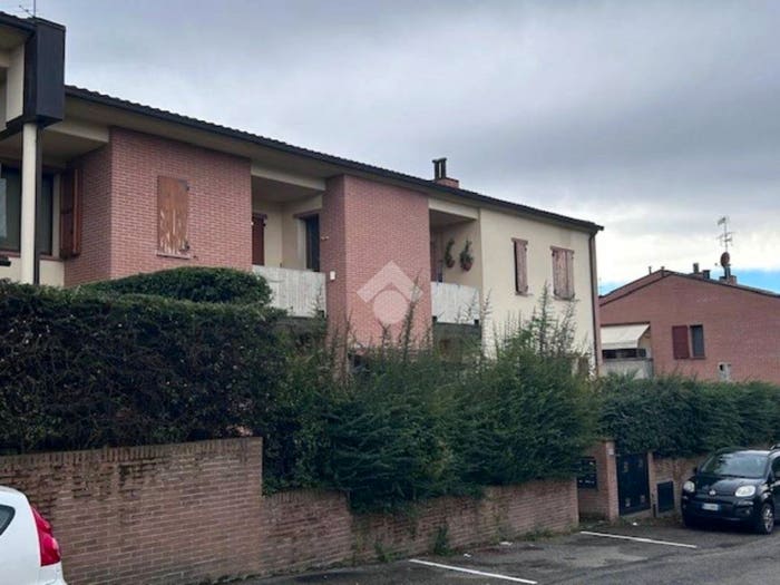 Appartamento trilocale in vendita in Via dei Colli, Monzuno