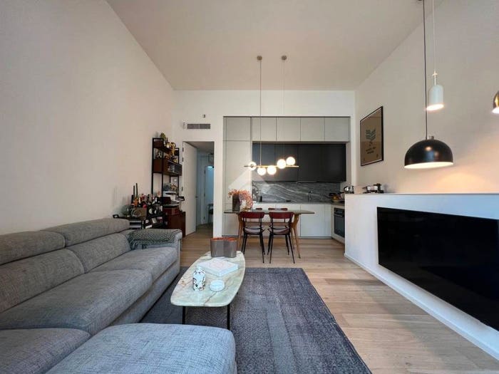 Appartamento trilocale in affitto in Piazza Giuseppe Grandi, Plebisciti Susa, Milano