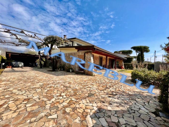 Casa con 6 locali in vendita in Via Matteo Civitali, Vittoria Apuana, Forte dei Marmi