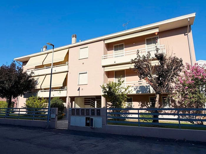 Appartamento trilocale in vendita in Via Facchini, Centro, Soragna