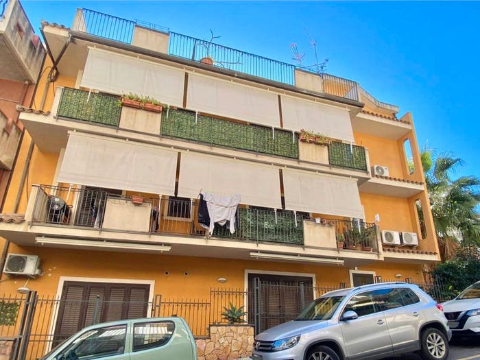 Appartamento bilocale in vendita in Via Zara, Centro, GiardiniNaxos
