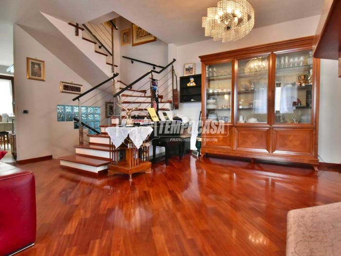 Casa con 5 locali in vendita in Musone, Loreto
