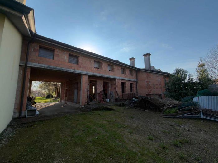 Casa quadrilocale in vendita in Loreggia