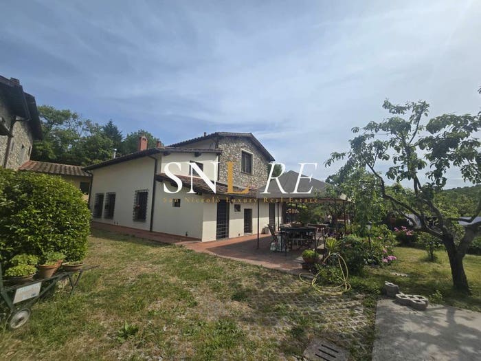 Casa con 6 locali in vendita in Via della Mulinaccia, Barberino di Mugello