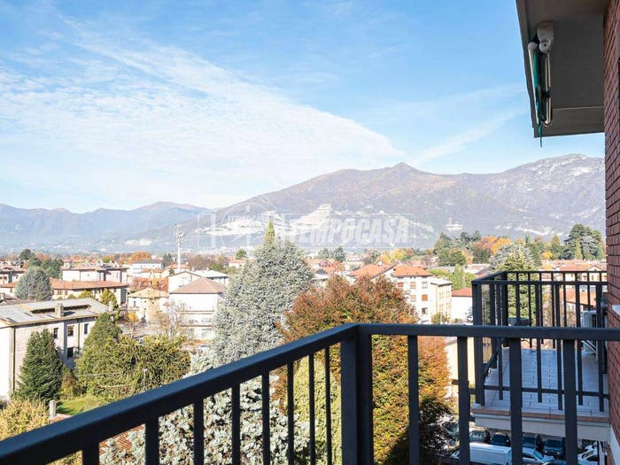Appartamento bilocale in vendita in Via ai Campi, Centro, Oggiono