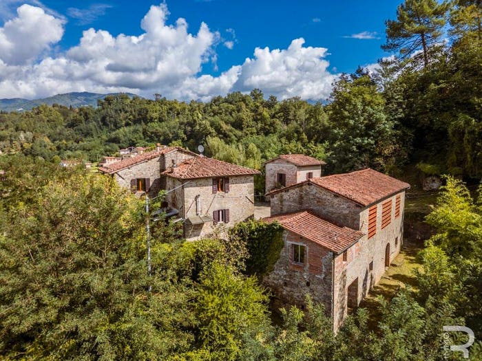 Casa con 6 locali in vendita in Località Barghigiani, Barga