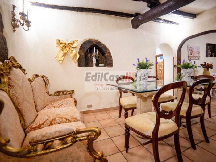 Appartamento trilocale in vendita in Via Principe di Piemonte, Centro, Bomarzo