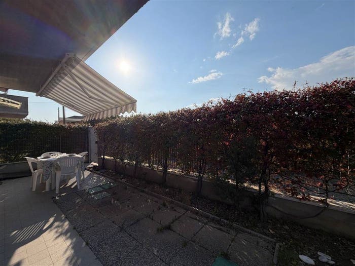 Appartamento trilocale in vendita in Via Montegrappa, Marina di Massa Centro, Massa
