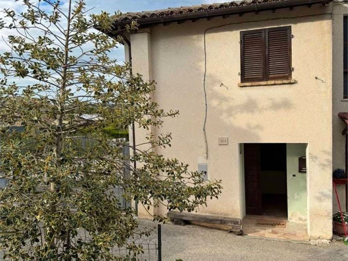 Appartamento trilocale in vendita in Centro, Montefalco