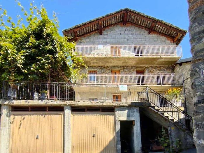 Casa con 5 locali in vendita in ChallandSaintVictor