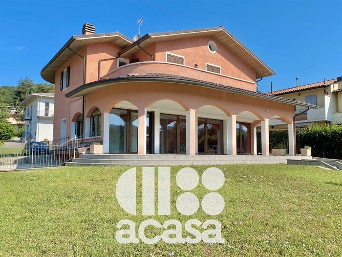 Casa trilocale in vendita in Centro, Mercato Saraceno