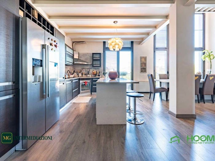 Appartamento con 6 locali in vendita in Via Oreste Salomone, Viale Ungheria Mecenate, Milano