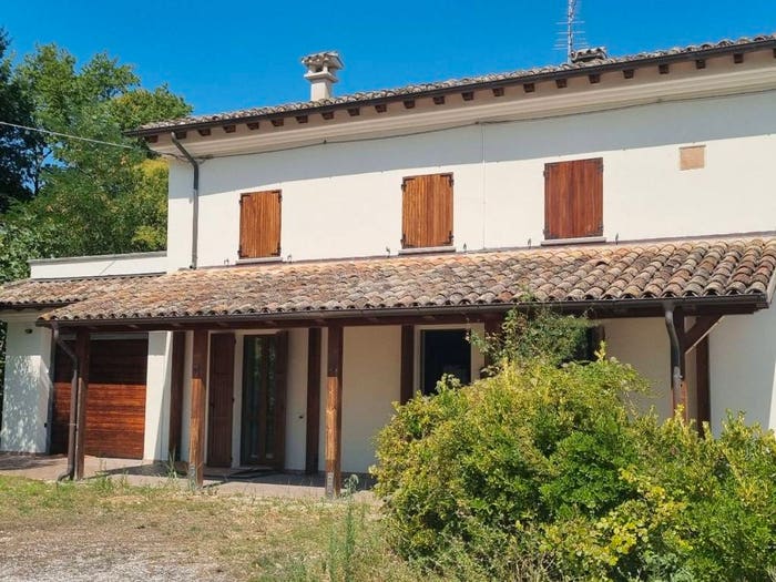 Casa con 6 locali in vendita in Via Colombara, Saludecio
