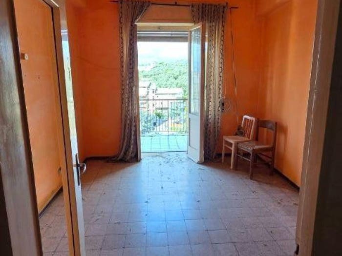Appartamento trilocale in vendita in Via Mercato, Centro, Lavagna