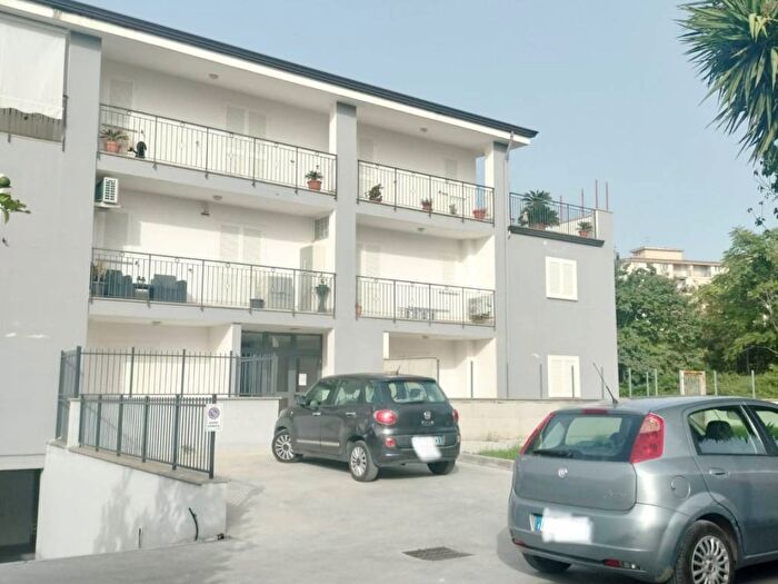 Appartamento trilocale in vendita in Via San Gennaro, Falciano, Caserta